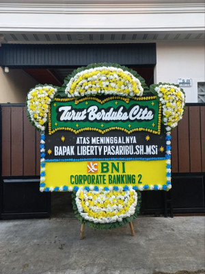 Papan Bunga Duka di Naikolan