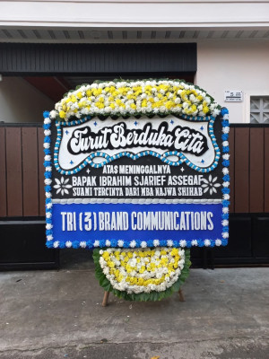 Papan Bunga Duka di Naikolan